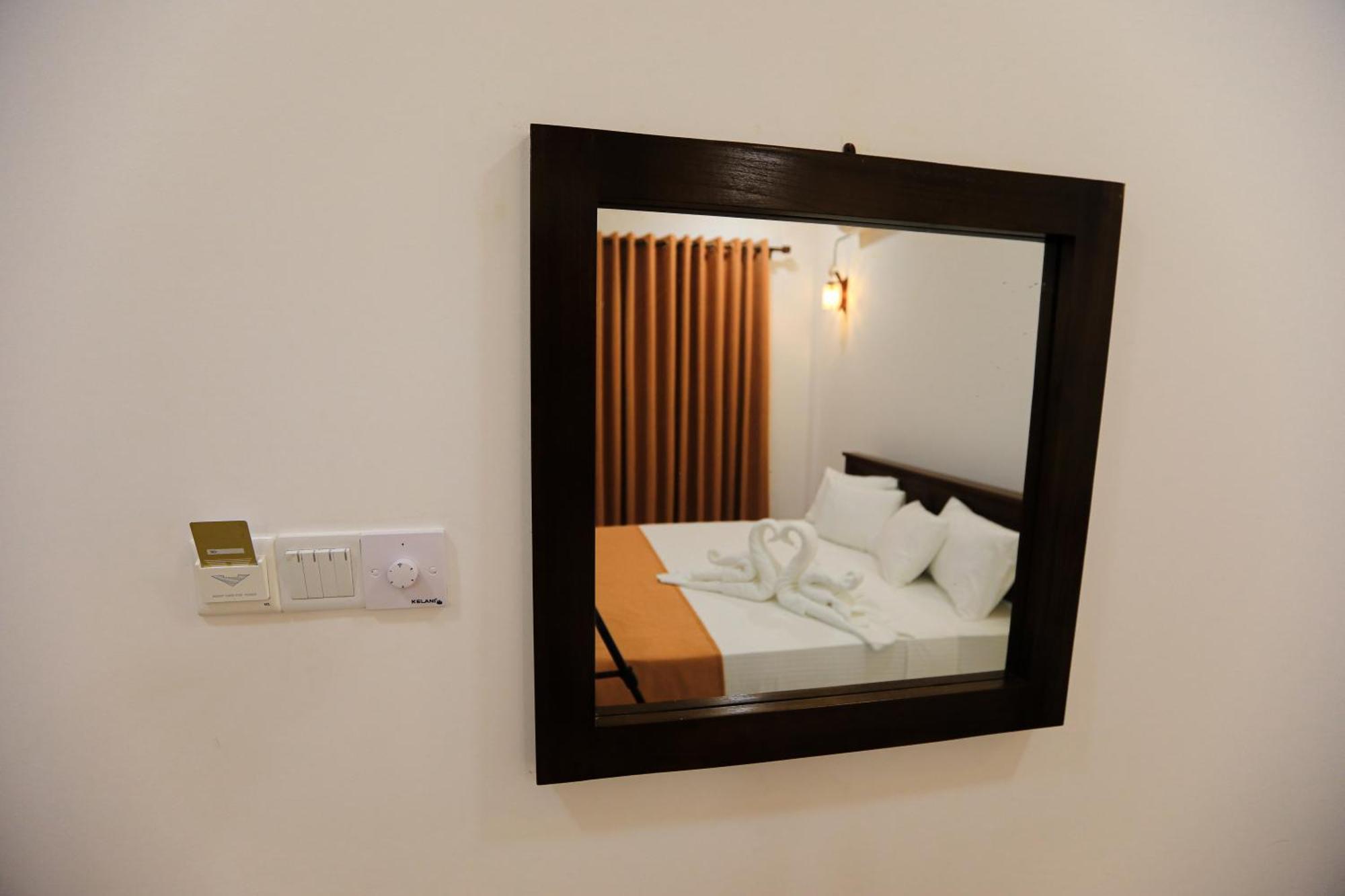 D Marit Motel 尼甘布 外观 照片