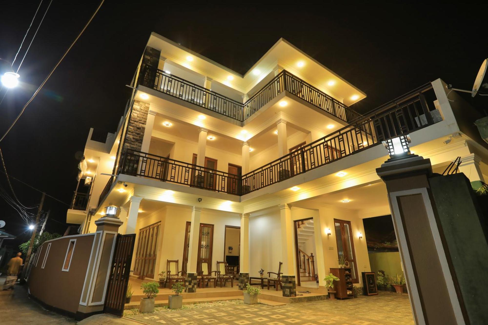 D Marit Motel 尼甘布 外观 照片